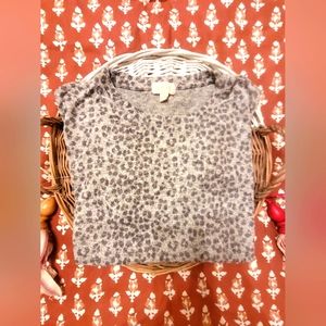GAP leopard top